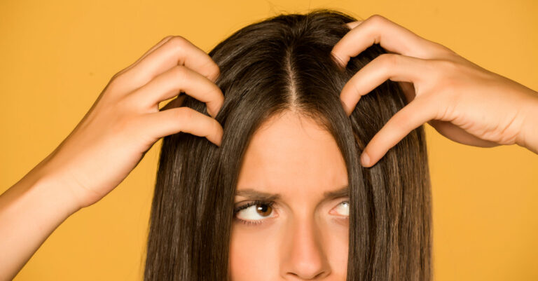 Pourquoi il ne faut surtout pas se laver les cheveux le soir