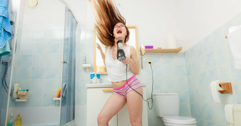 astuce realiser un brushing en 5 minutes tendance tiktok