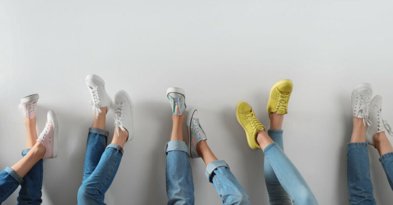 les sneakers femme qui seront tendance pour la saison printemps été