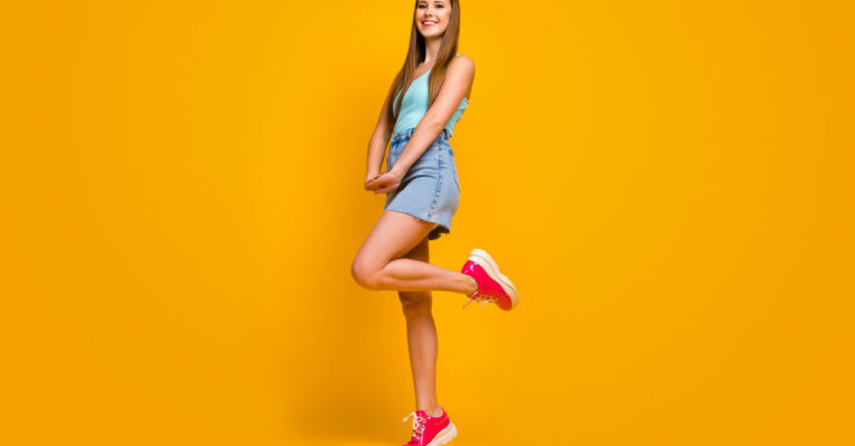 Pull&Bear : Ces 3 mini jupes ultra tendance sont à découvrir de toute urgence avant le début de l’été