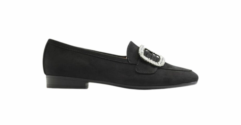 Capricorne de l'équilibre en toute circonstance avec des mocassins tendances