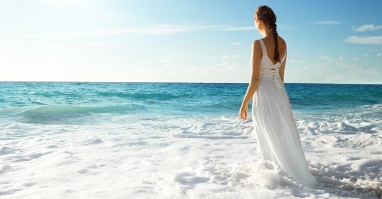 Robe blanche tendance ete