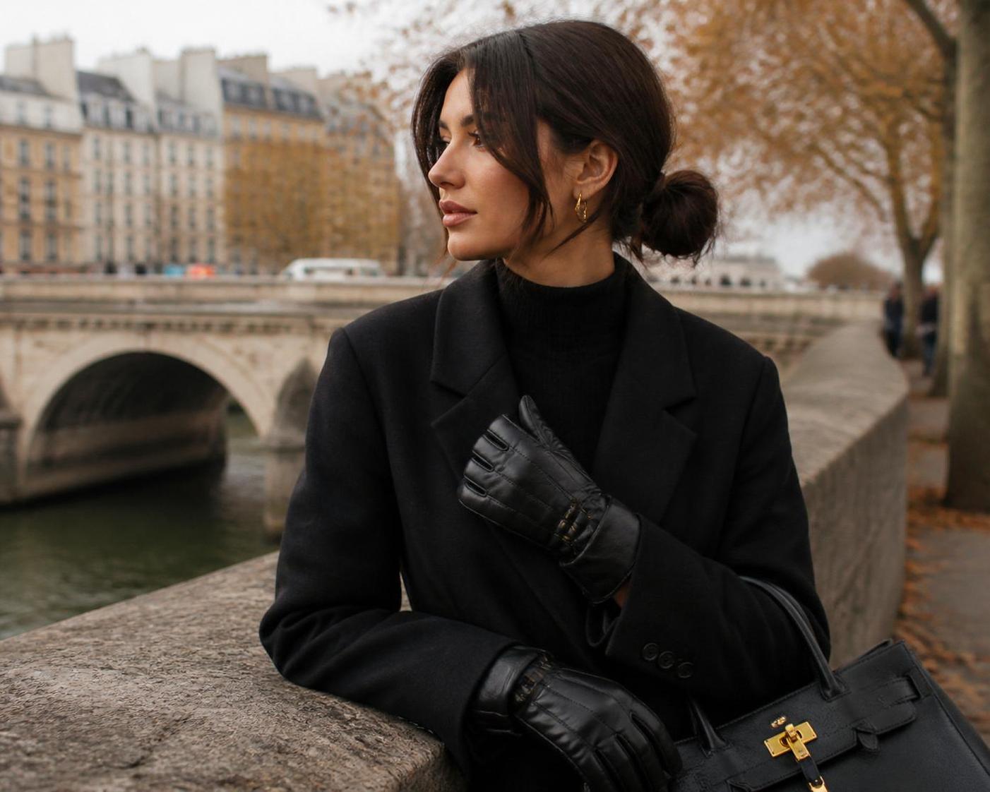 découvrez notre guide complet pour choisir des gants en cuir pour femme alliant élégance et modernité, pour un style chic et contemporain, loin du look grand-mère.